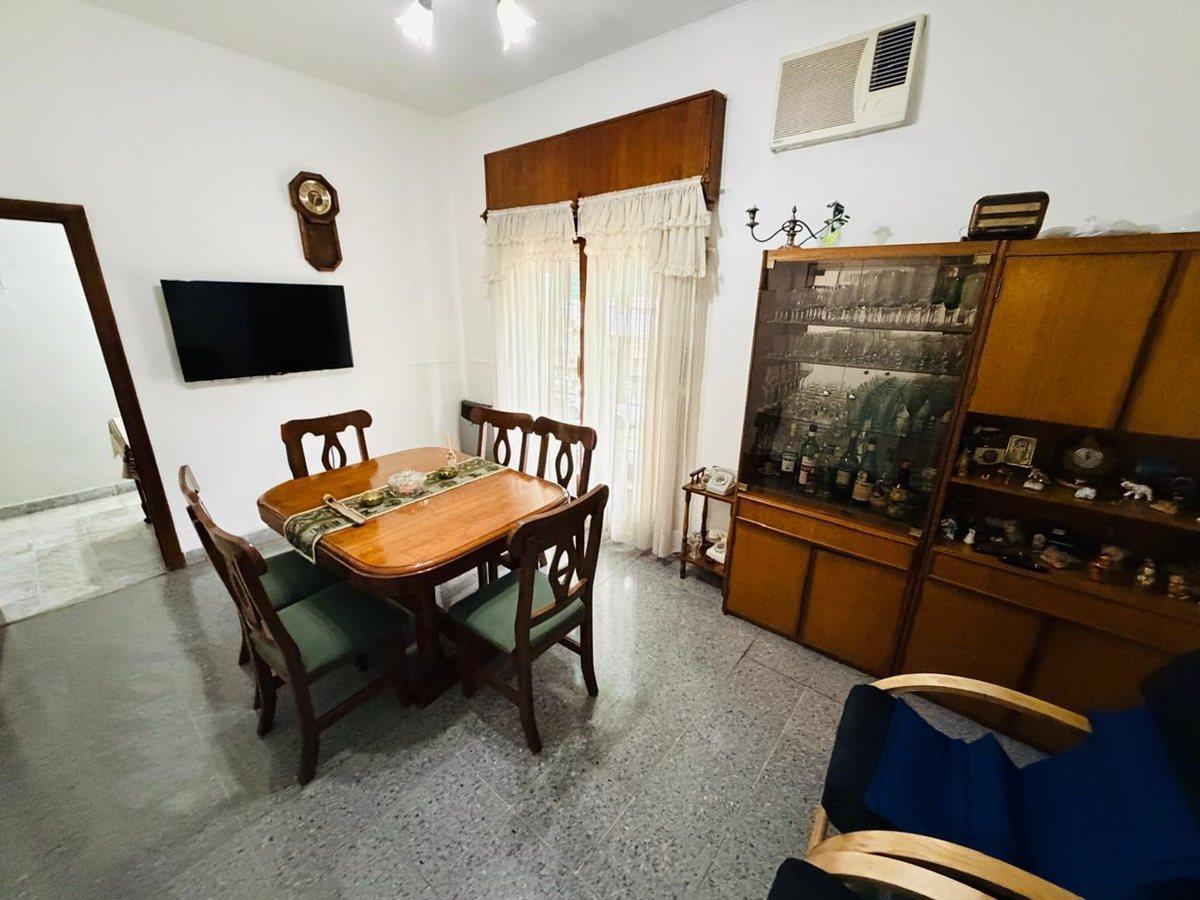 Foto de Departamento en PH de 4 ambientes venta Temperley, imagen 4