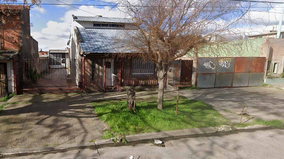 Foto de Venta de dos casas en Llavallol y lote, imagen 1