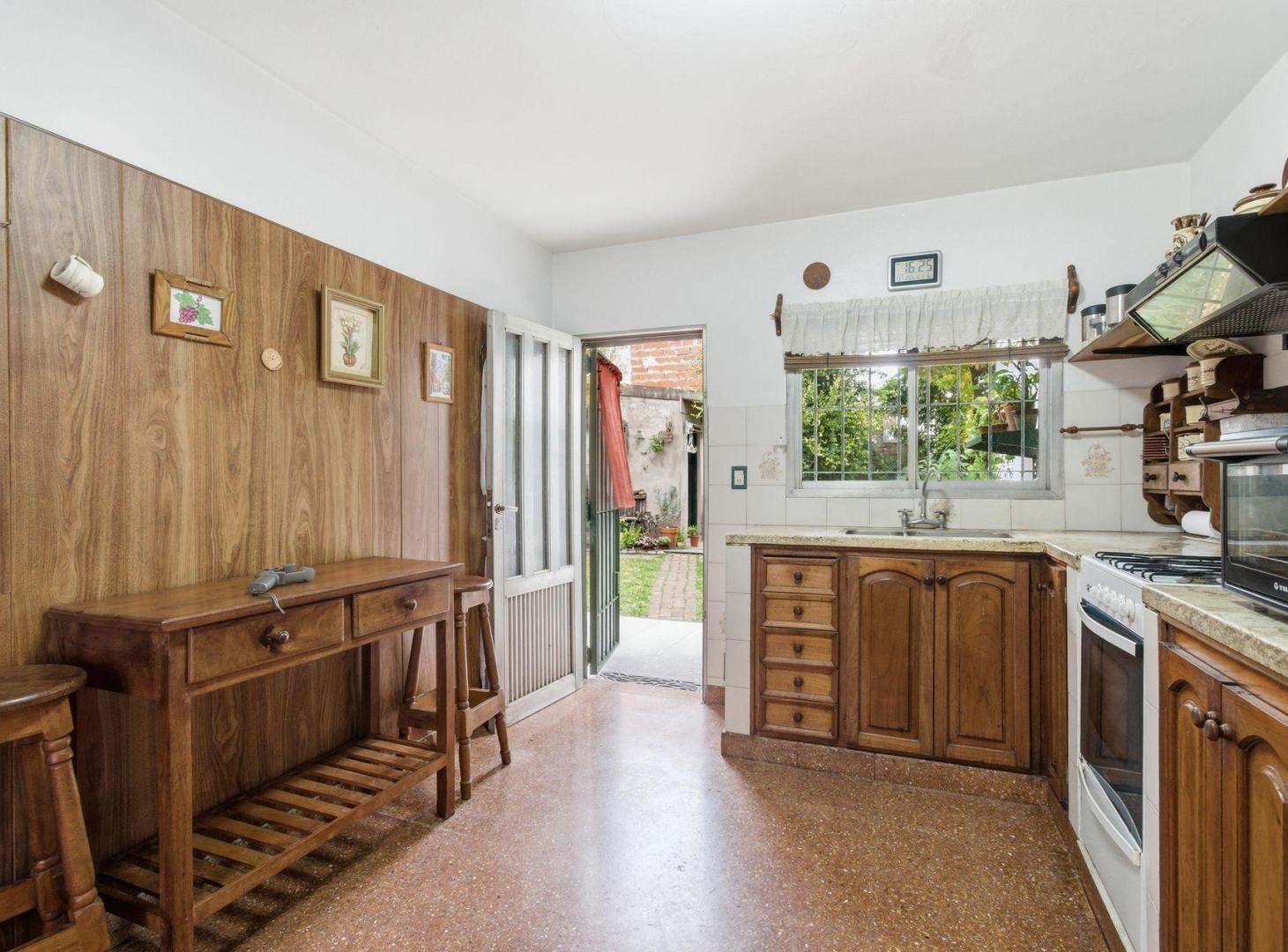 Foto de VENTA CASA DOS PLANTAS CON PARQUE MONTE GRANDE, imagen 5