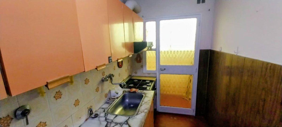 Foto de DPTO, 4 AMBIENTES EN VENTA EN BANFIELD IMPERDIBLE, imagen 4