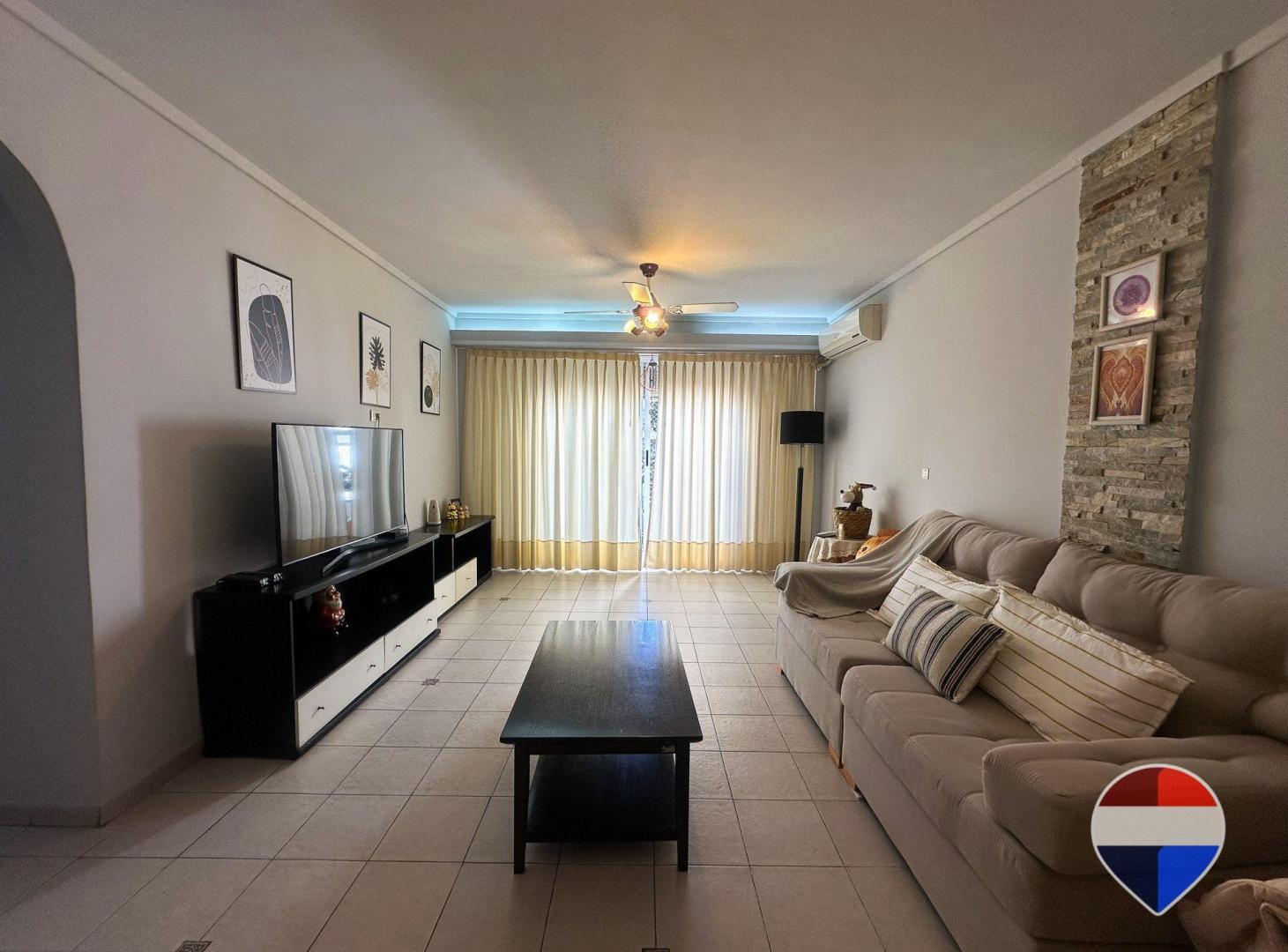 Foto de CASA 3 AMBIENTE VENTA MAS DEPARTAMENTO AMPLIO LOTE, imagen 3