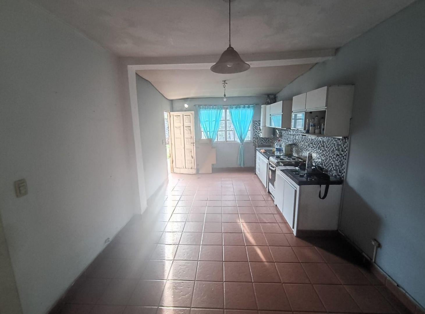 Foto de CASA EN VENTA 4 AMBIENTES CON FONDO EN GLEW, imagen 5