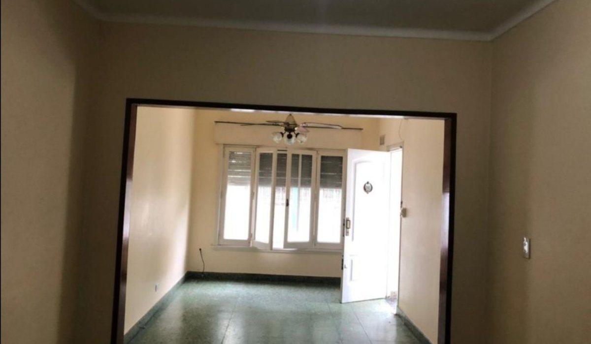 Foto de VENTA CASA 3 AMB EN MONTE GRANDE, imagen 3