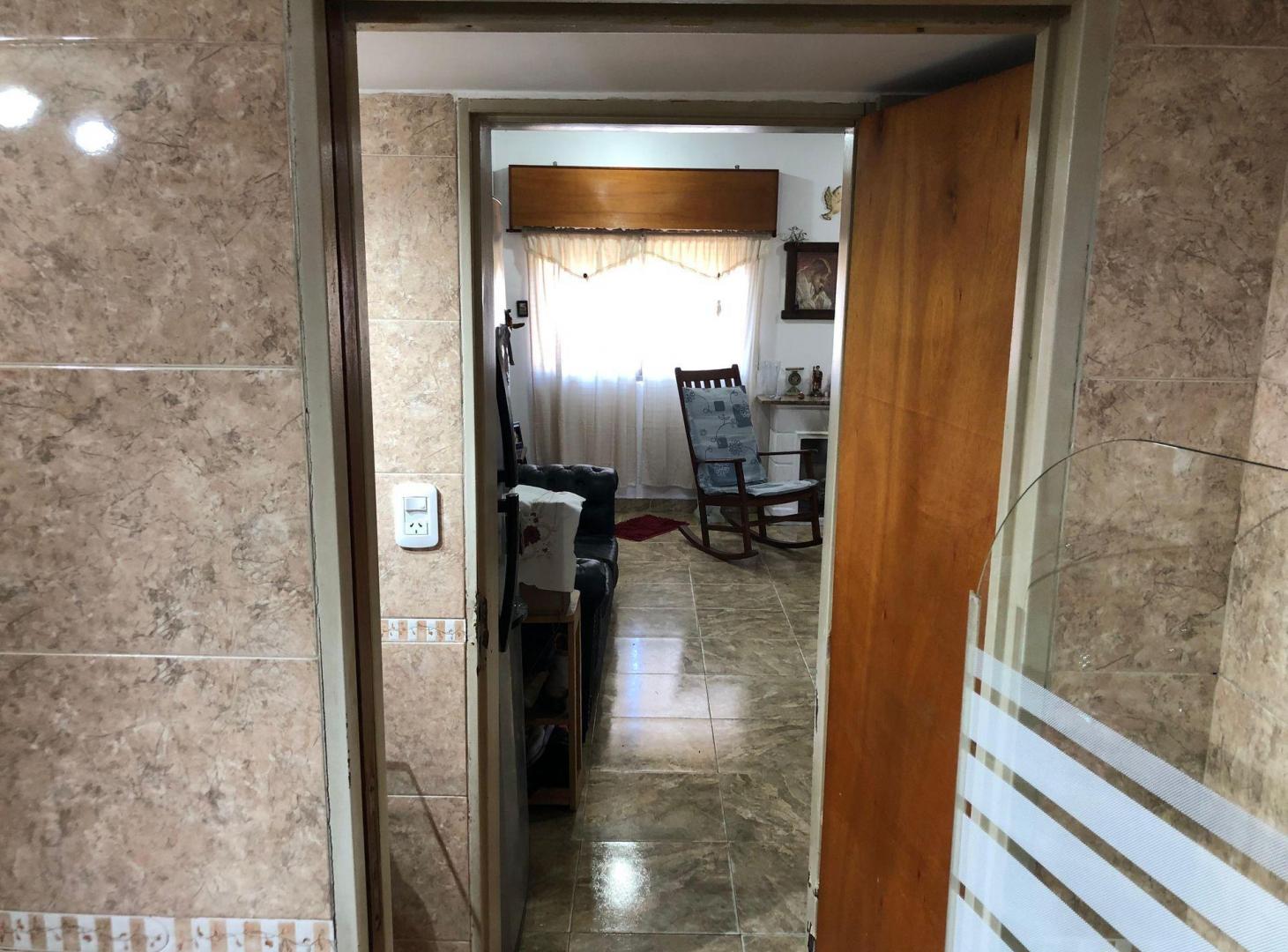 Foto de CASA DE 4 AMBIENTES Y FONDO EN VENTA EN M CHINGOLO, imagen 4