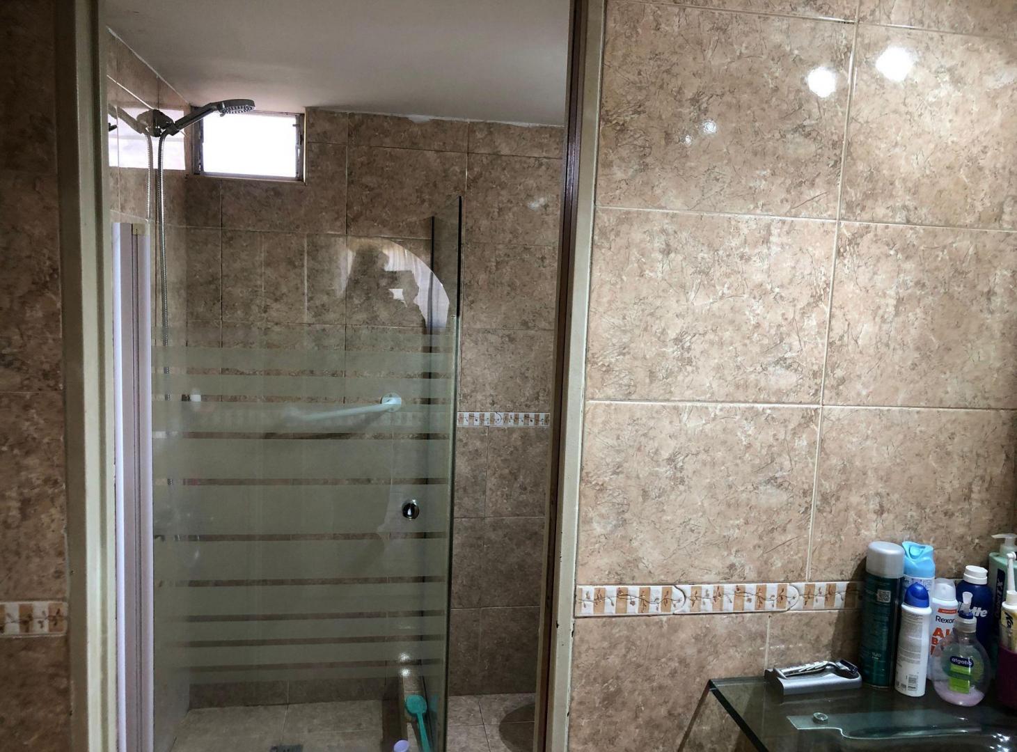 Foto de CASA DE 4 AMBIENTES Y FONDO EN VENTA EN M CHINGOLO, imagen 3