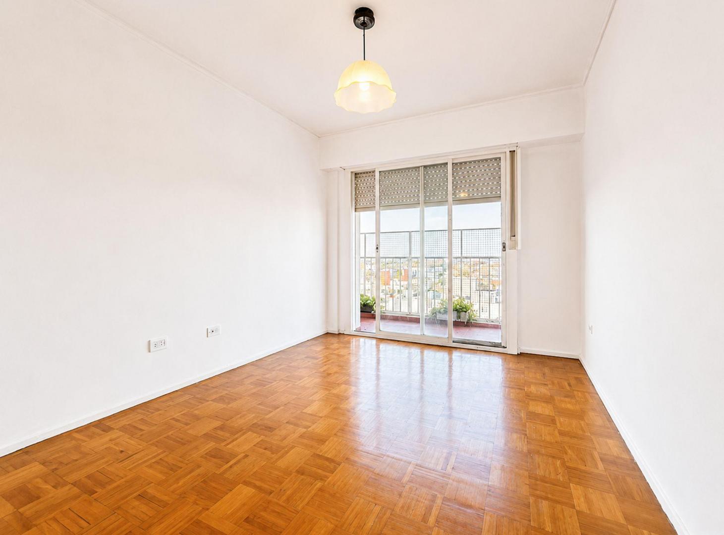 Foto de Depto VENTA Lomas de Zamora 3 ambientes balcon, imagen 2