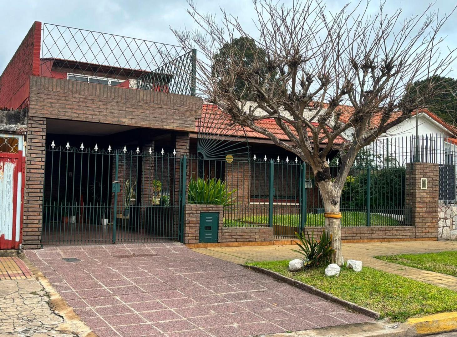 Foto de Casa 3 ambientes en Venta en Lomas Apta Crédito, imagen 3