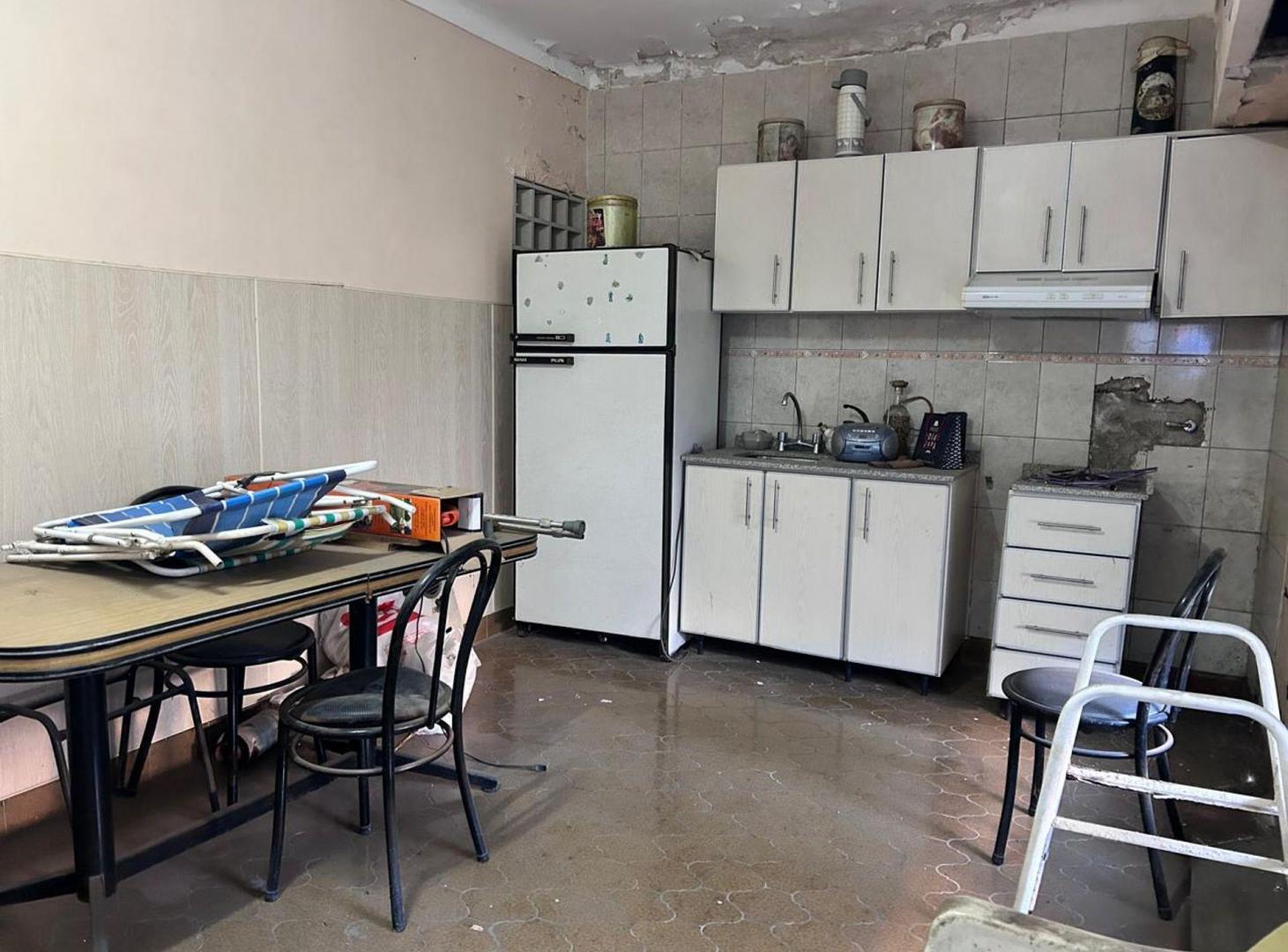 Foto de CASA DE 3 AMB EN VENTA TEMPERLEY APTO CRED NACION, imagen 3