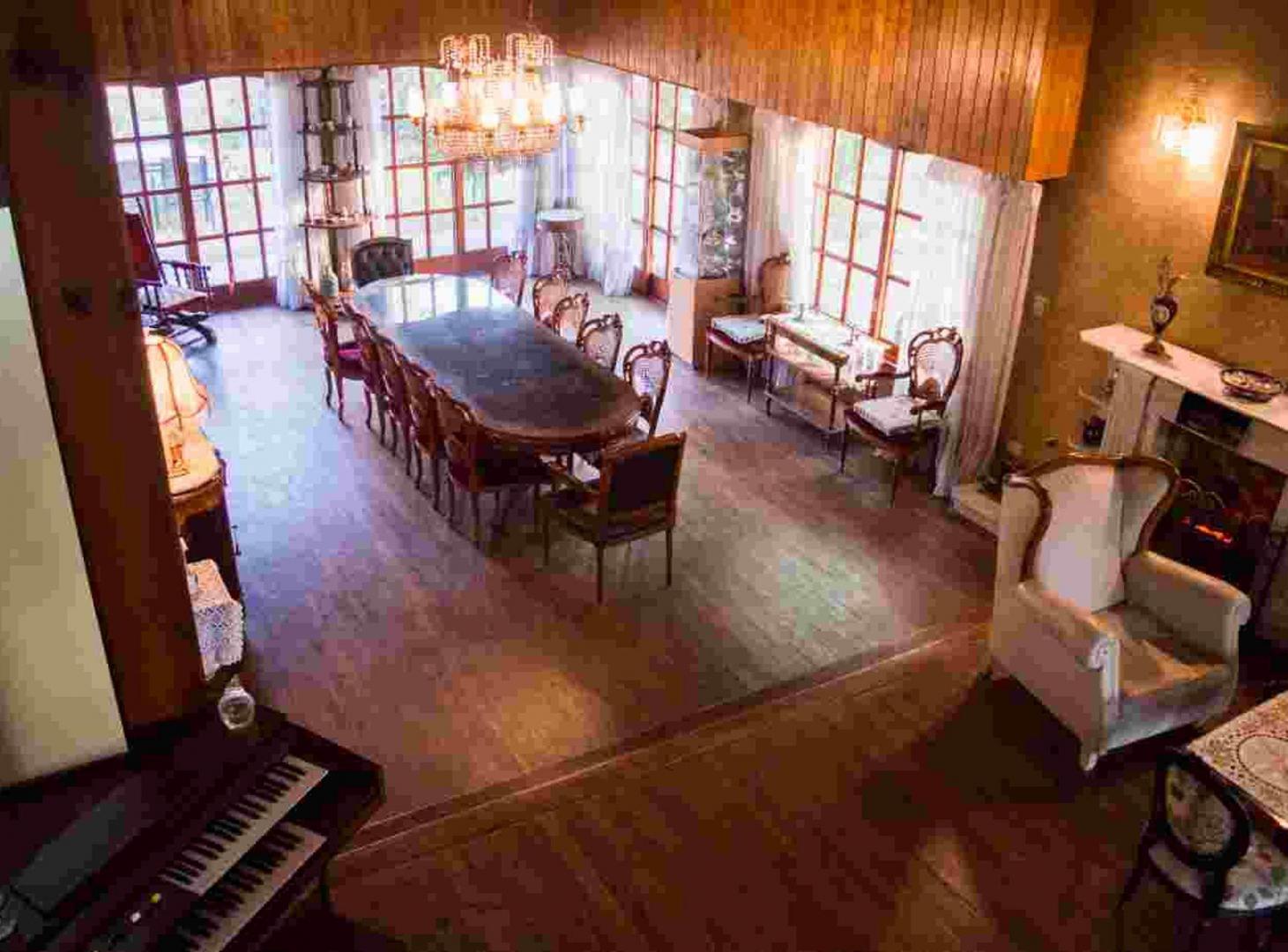 Foto de CASA EN VENTA 7 AMBIENTES C/ DEPARTAMENTO EN LOMAS, imagen 4