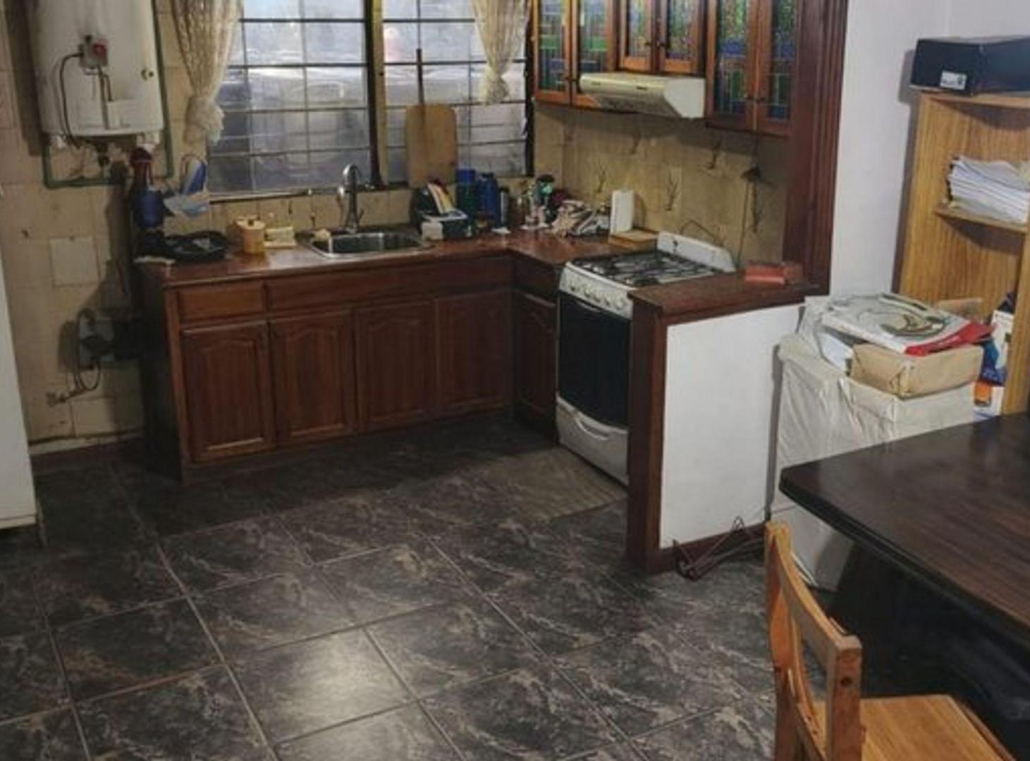 Foto de CASA 3 AMBIENTES LOMAS DE ZAMORA, imagen 2