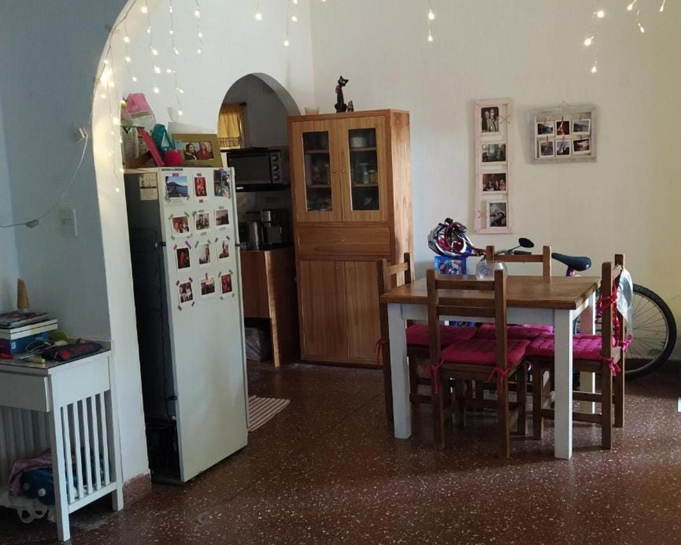 Foto de VENTA PH AL FRENTE EN TEMPERLEY 1/2 AMB, imagen 5