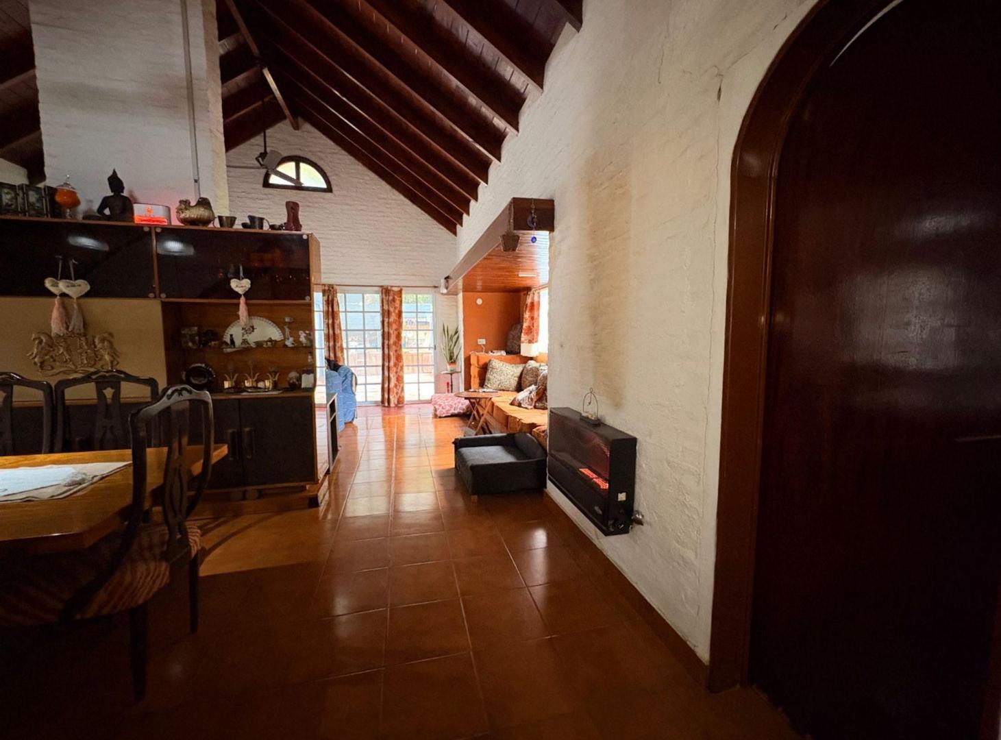 Foto de VENTA CASA 4 AMB C/JARDIN APTA CRED EL PARAISO, imagen 3
