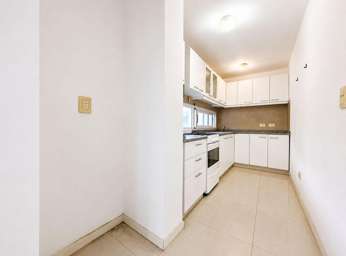 Foto de Departamento 2 ambientes VENTA Lomas de Zamora, imagen 2