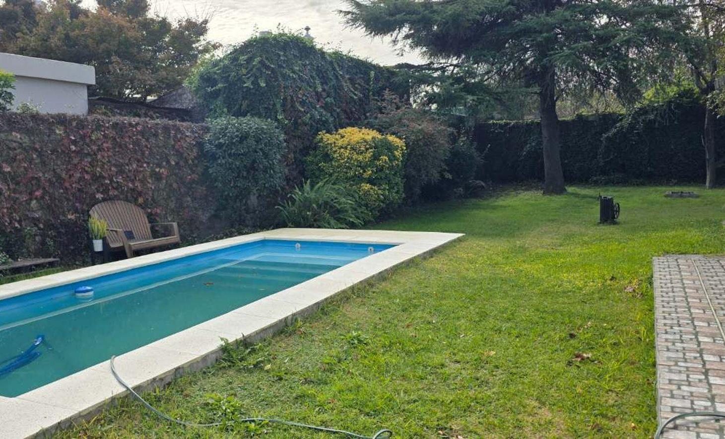 Foto de Casa 4 ambientes venta Temperley con piscina, imagen 4