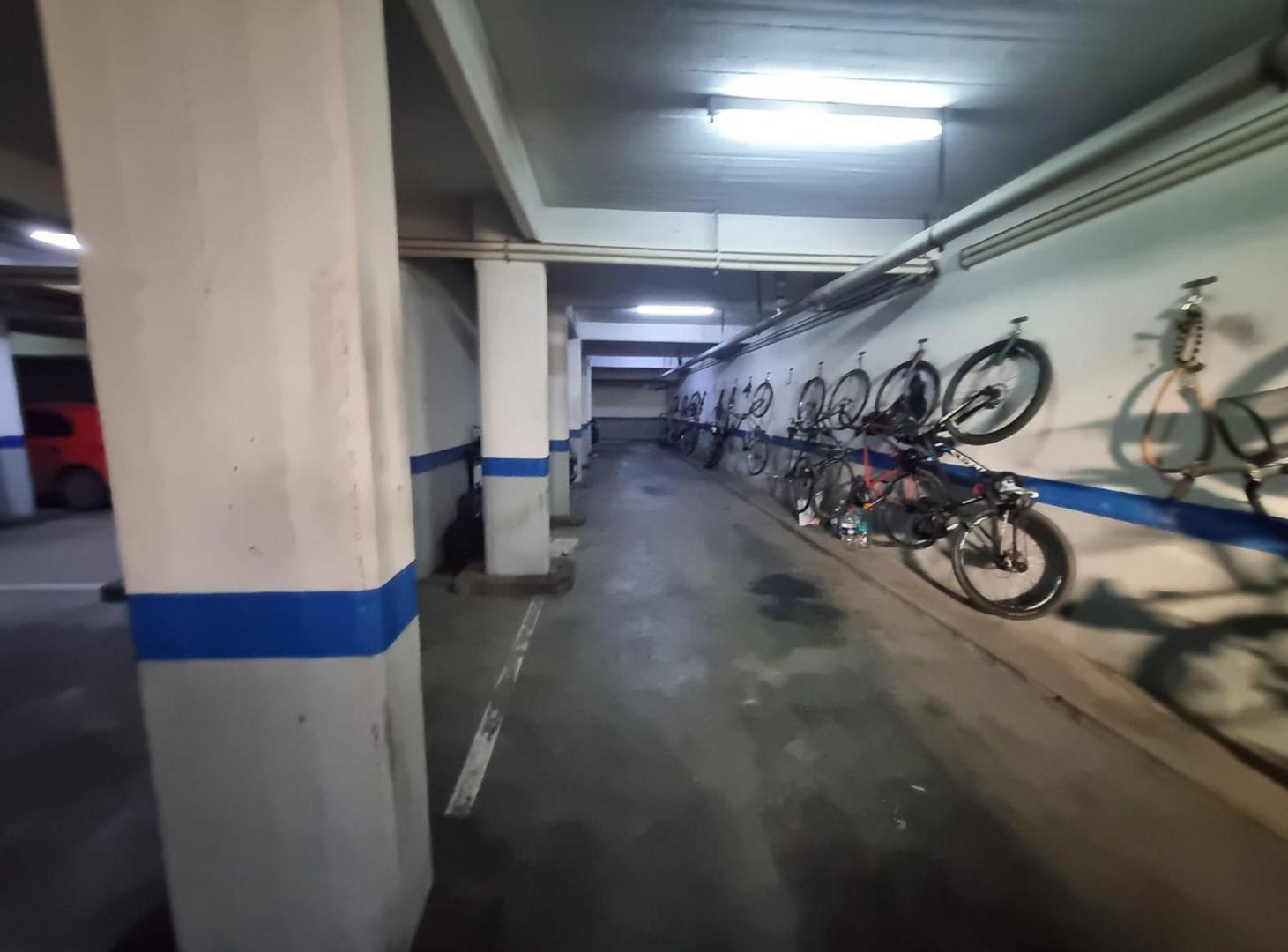 Foto de VENTA DE 1 COCHERA CUBIERTA EN LOMAS DE ZAMORA, imagen 2