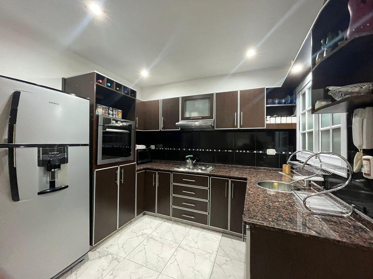 Foto de DEPARTAMENTO 3 AMBIENTES EN VENTA EN LANUS, imagen 1