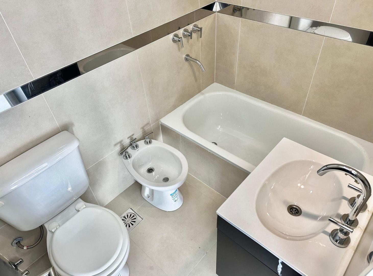 Foto de MONOAMBIENTE EN VENTA BANFIELD CON TERRAZA PROPIA, imagen 4