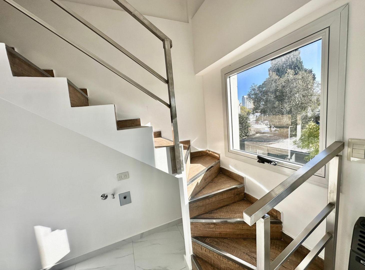 Foto de MONOAMBIENTE EN VENTA BANFIELD CON TERRAZA PROPIA, imagen 1