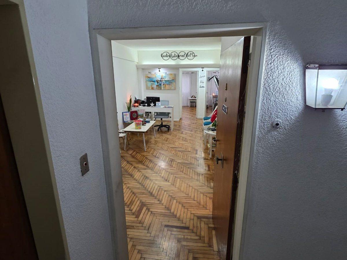 Foto de DEPARTAMENTO 3 AMBIENTES EN VENTA BANFIELD CENTRO, imagen 1