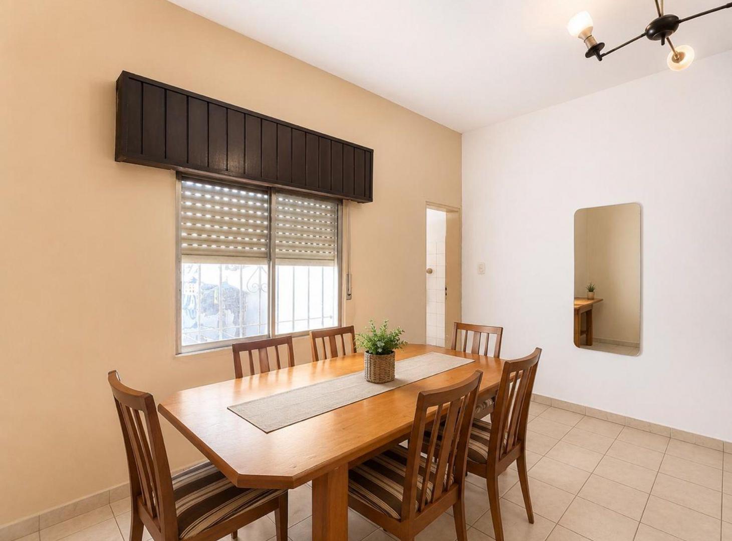 Foto de CASA 3 AMBIENTES EN VENTA SOLANO COCHERA Y JARDIN, imagen 4