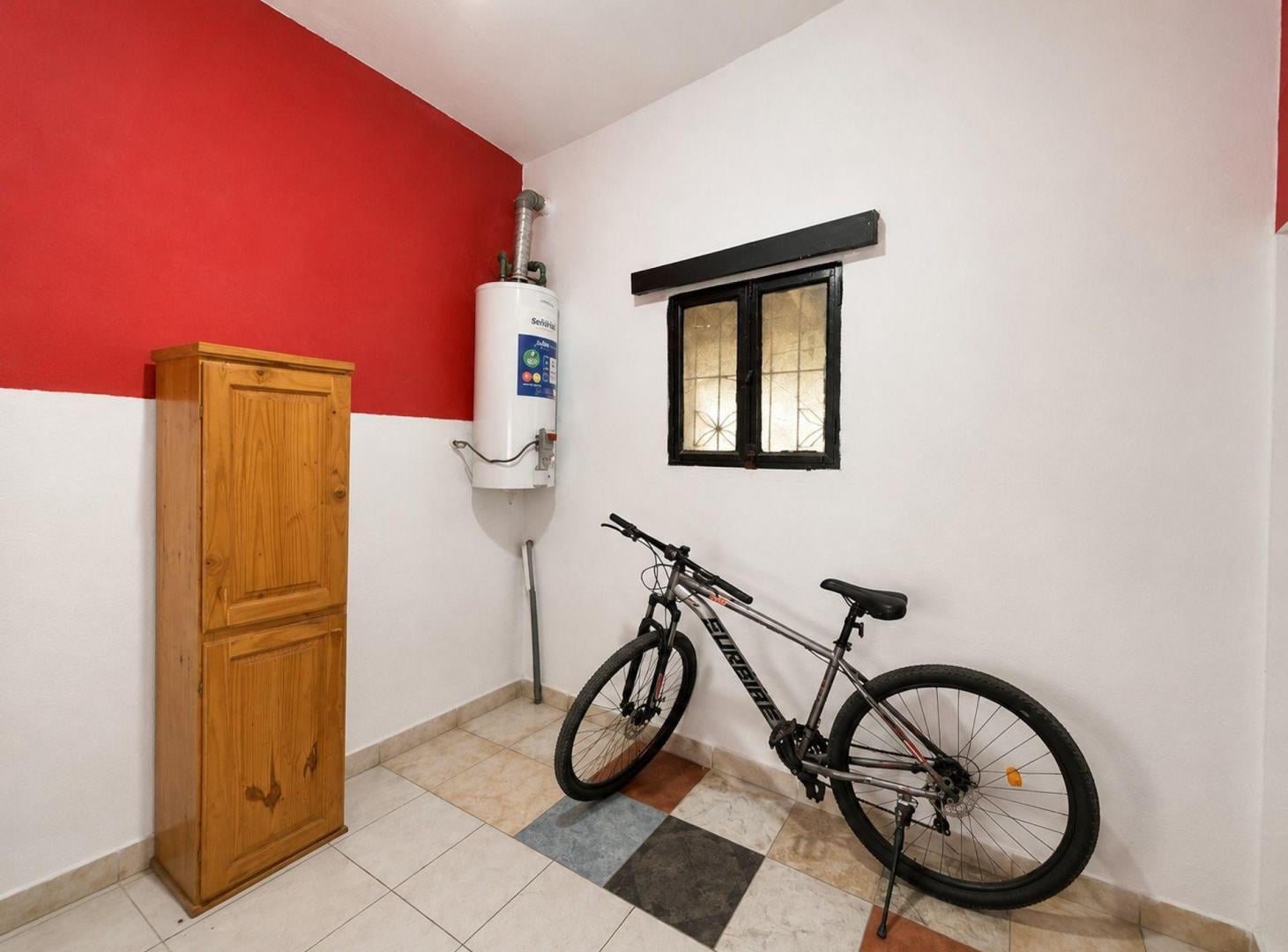 Foto de CASA 3 AMBIENTES EN VENTA SOLANO COCHERA Y JARDIN, imagen 1