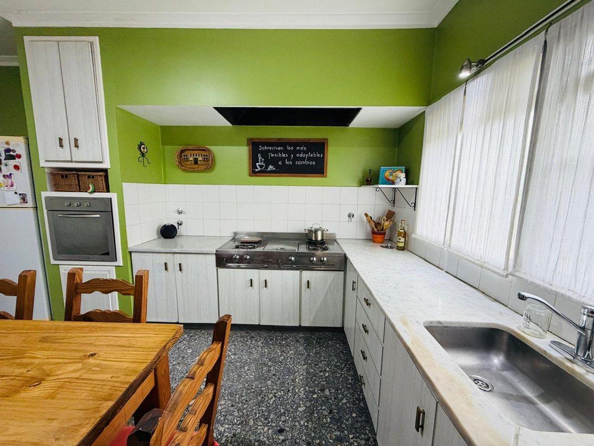 Foto de Departamento en PH venta 5 ambientes Temperley, imagen 2