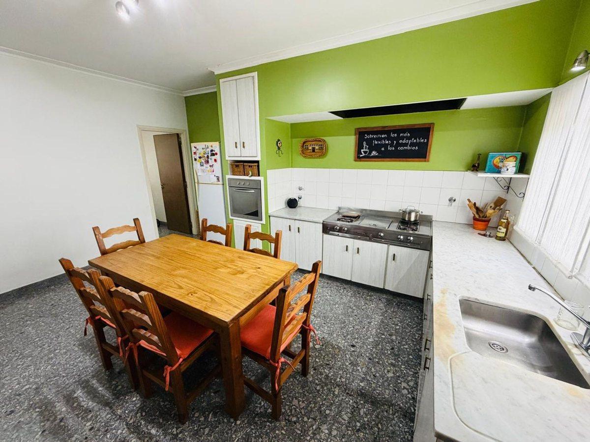 Foto de Departamento en PH venta 5 ambientes Temperley, imagen 5