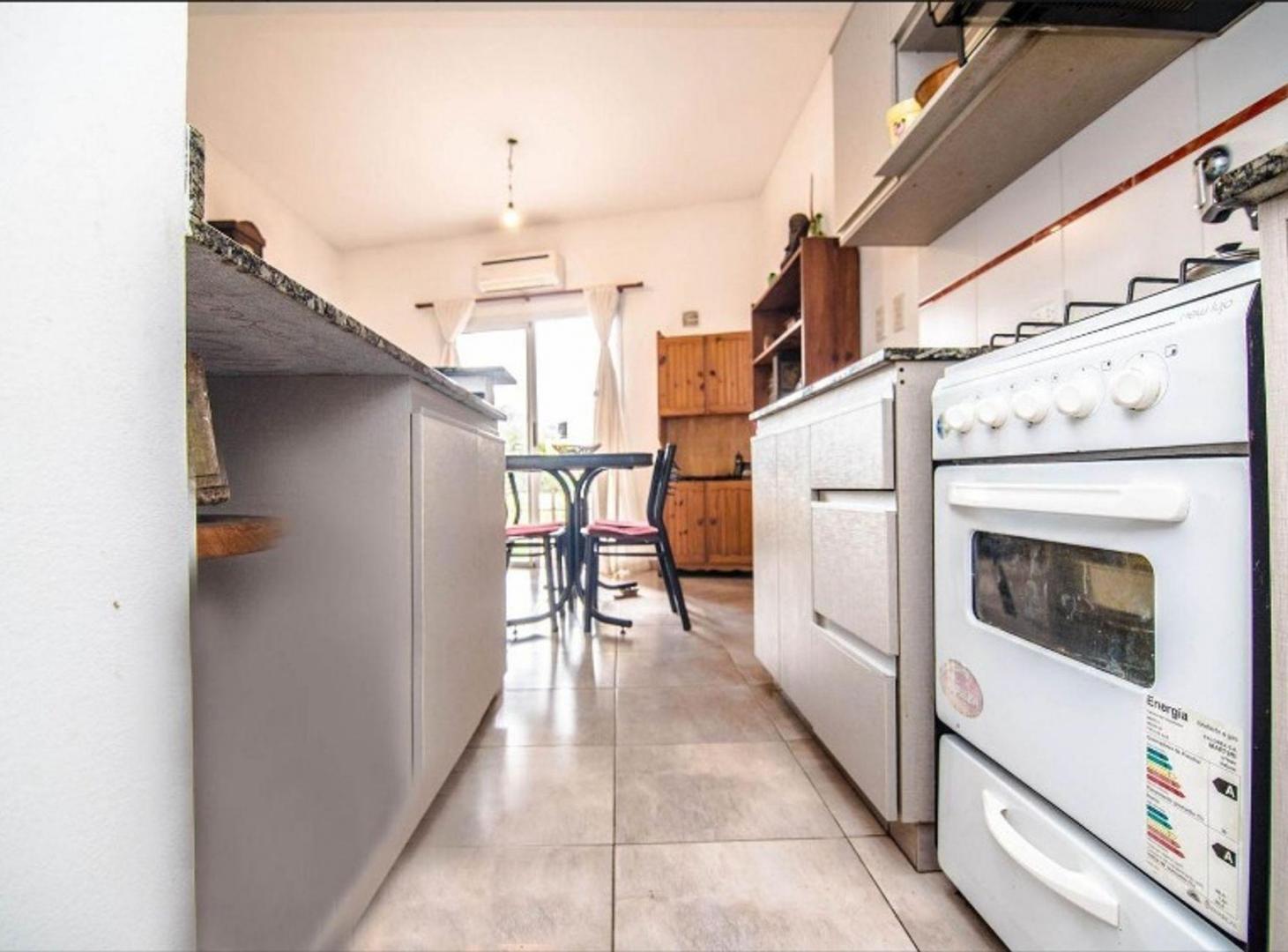 Foto de DEPARTAMENTO 2 AMBIENTES EN VENTA EN LOMAS, imagen 5