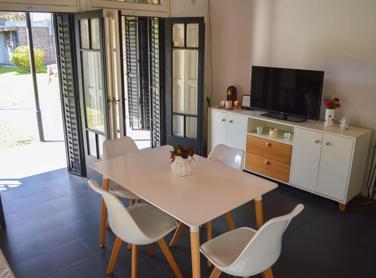 Foto de CASA EN VENTA 4 AMBIENTES CON AMPLIO FONDO ADROGUE, imagen 5
