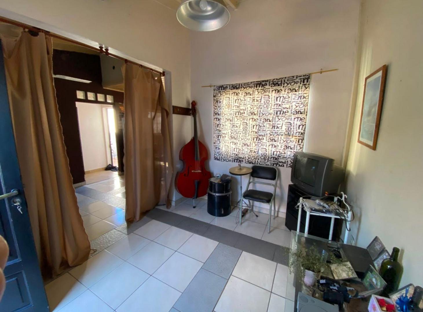 Foto de VENTA DEPARTAMENTO 2 AMBIENTES LOMAS ESTE, imagen 3