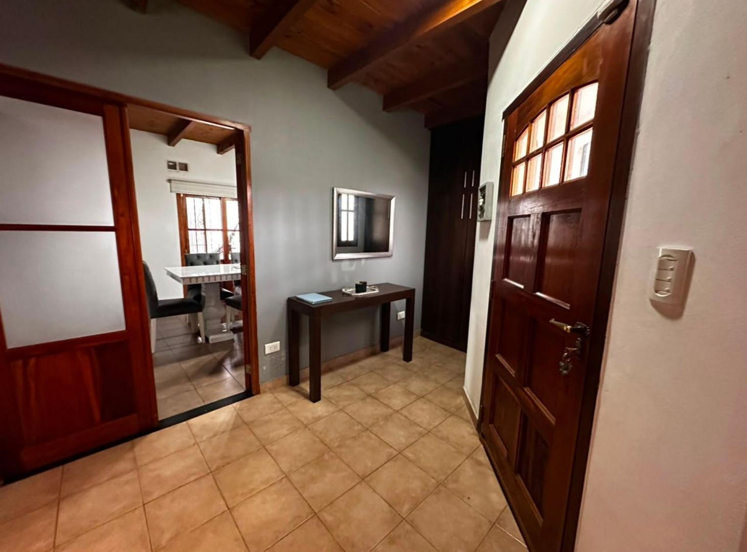 Foto de CASA 4 AMBIENTES VENTA GARDIN GARAGE MONTE GRANDE, imagen 4