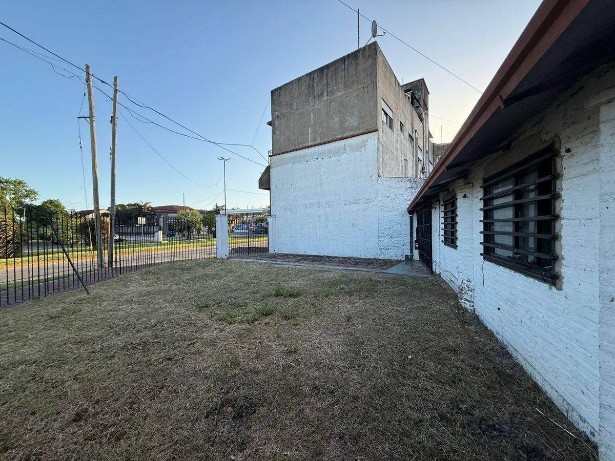 Foto de DEPOSITO EN VENTA LOMAS DE ZAMORA, imagen 4