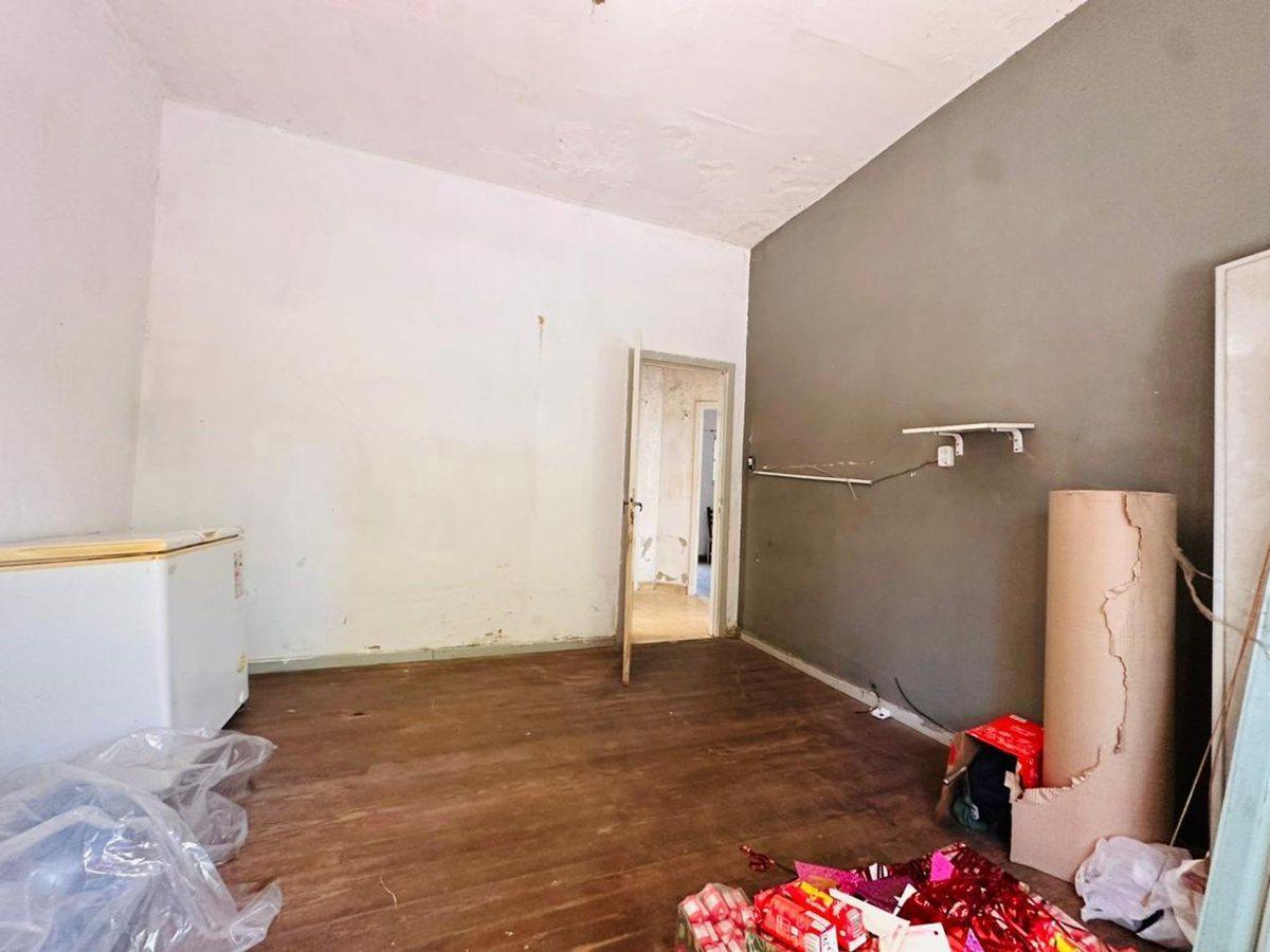 Foto de CASA VENTA 3 AMB + DEPARTAMENTO V LYNCH A RECICLAR, imagen 2