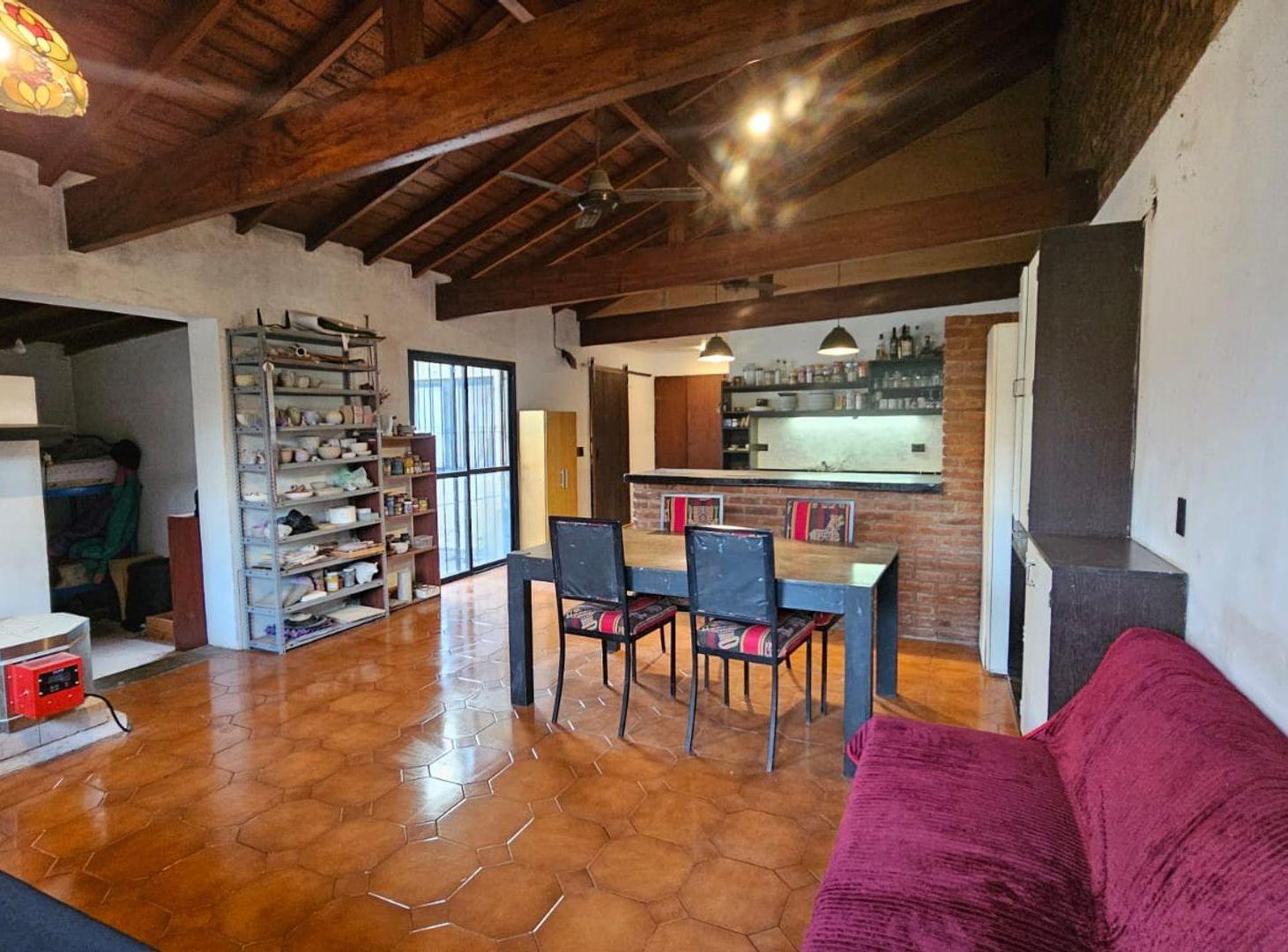 Foto de CASA VENTA 3 AMBIENTES MARMOL AMPLIO JARDIN, imagen 5