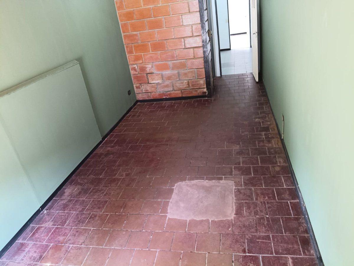 Foto de ALQUILER LOCAL CON DEPARTAMENTO EN LUIS GUILLON, imagen 1