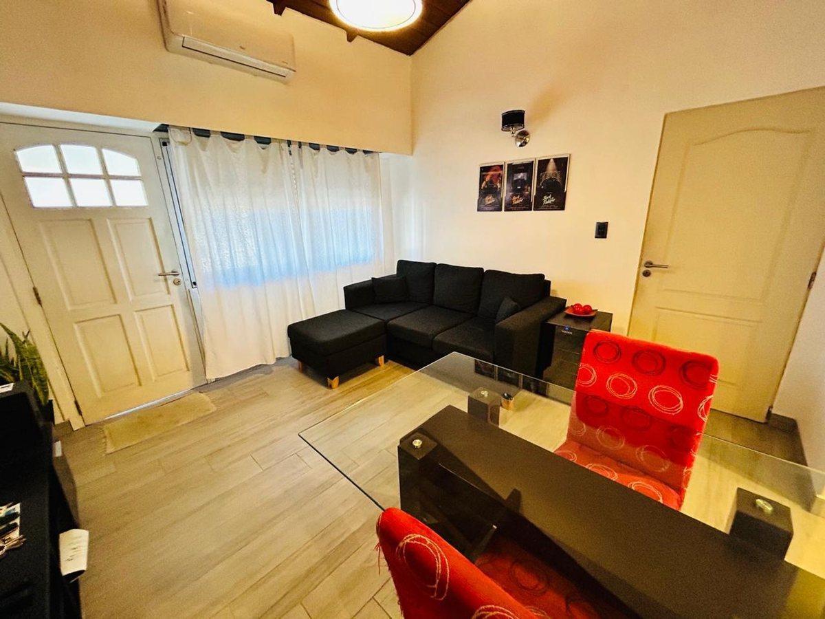 Foto de Casa 4 ambientes reciclada a nueva venta Banfield, imagen 4