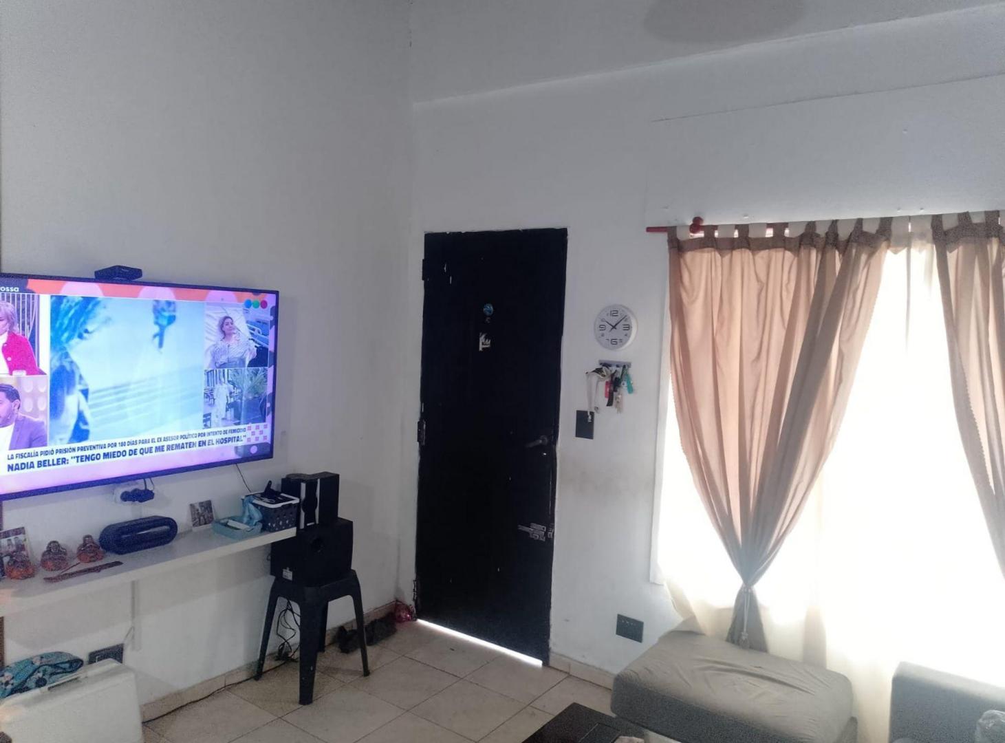 Foto de CASA 4 AMBIENTES A RECICLAR, LOMAS DE ZAMORA, 200m, imagen 1