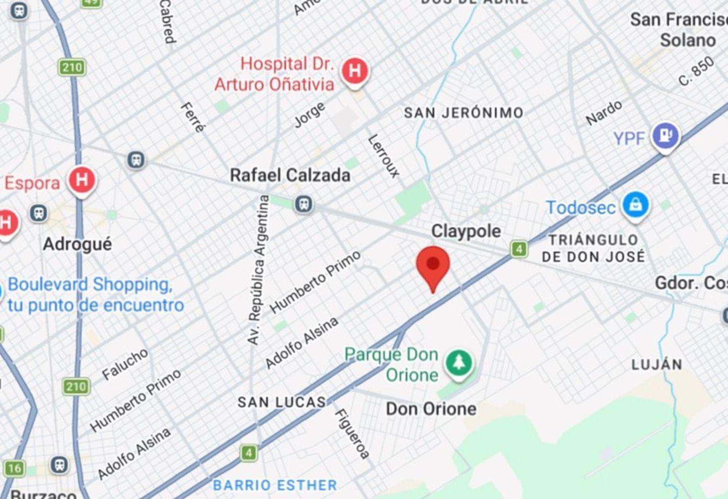 Foto de CASA 5 AMBIENTES VENTA CLAYPOLE CON FONDO VERDE, imagen 4