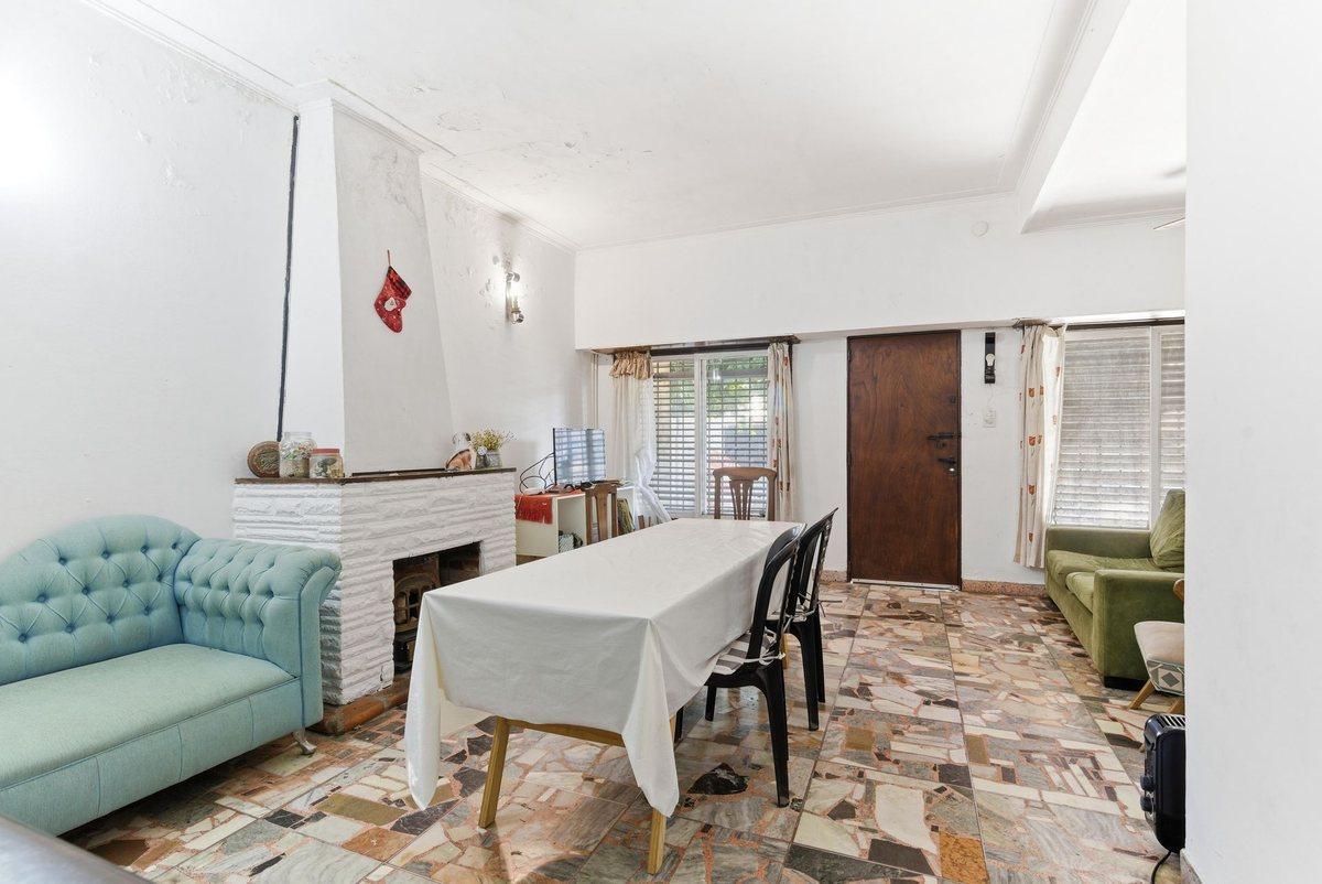 Foto de VENTA CASA CON TERRENO EN ADROGUE, imagen 5