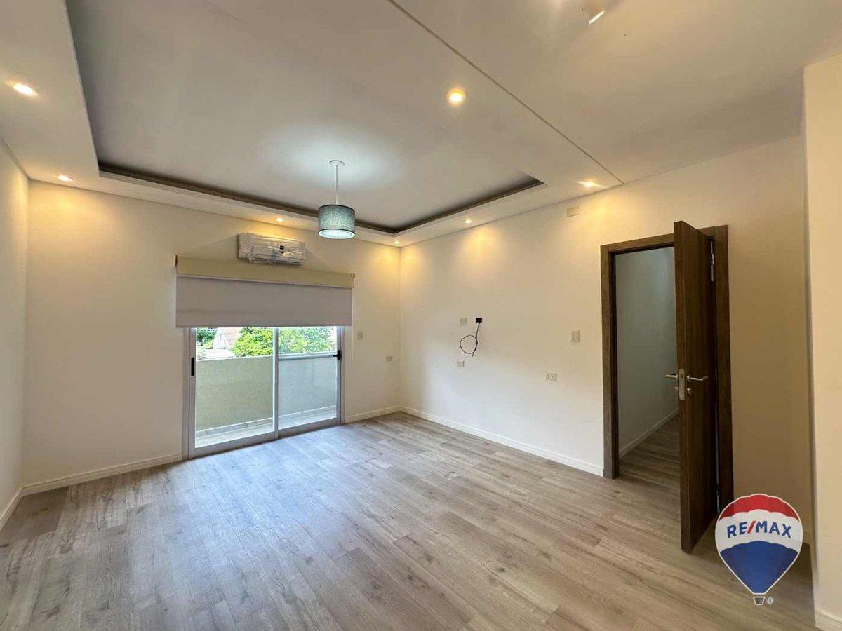 Foto de CASA 4 AMBIENTES VENTA GARAGE PILETA. OFERTAS¡¡¡, imagen 5