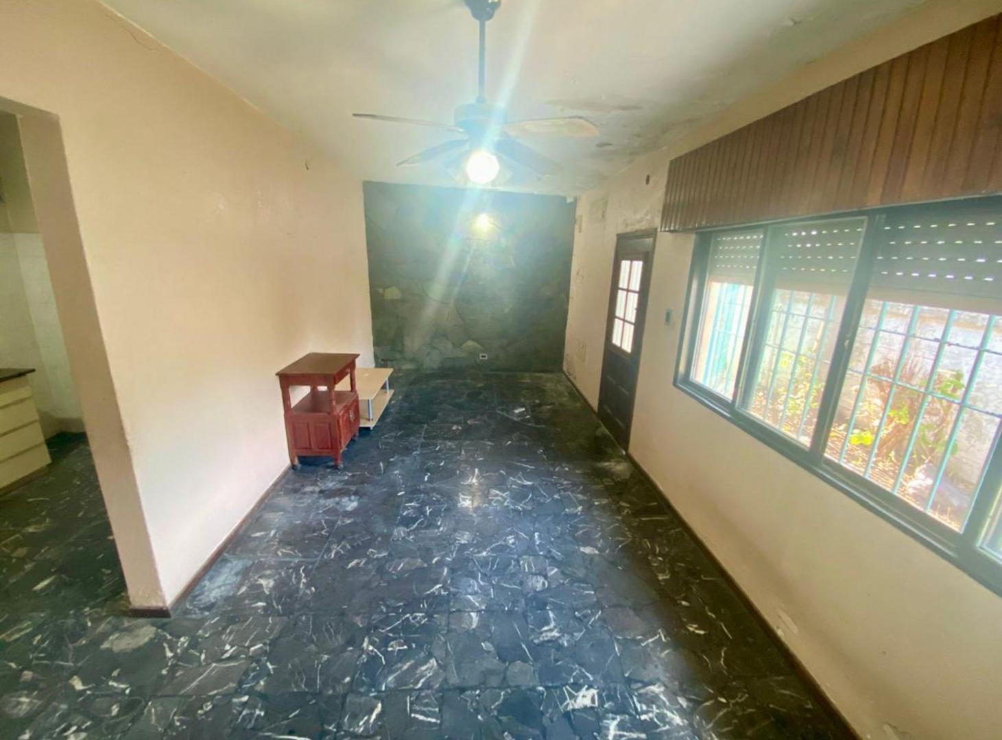 Foto de PH DOS AMBIENTES EN VENTA EN TEMPERLEY, imagen 1