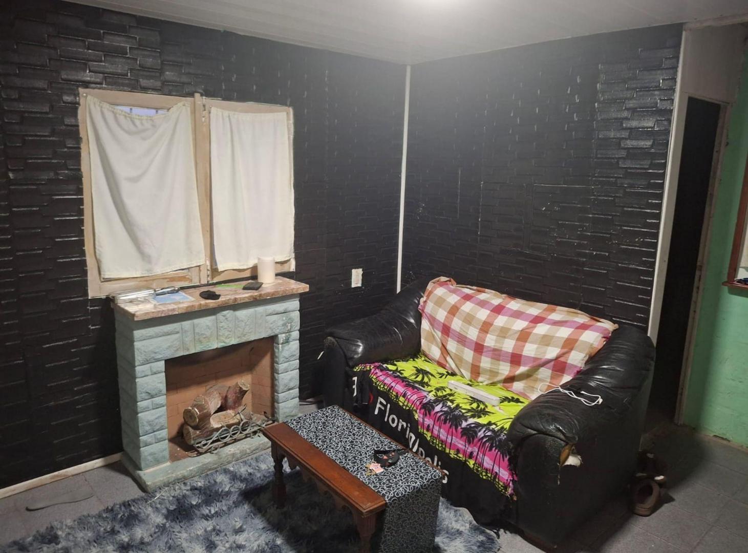 Foto de PH 3 AMBIENTES EN VENTA A REFACCIONAR EN LOMAS., imagen 2