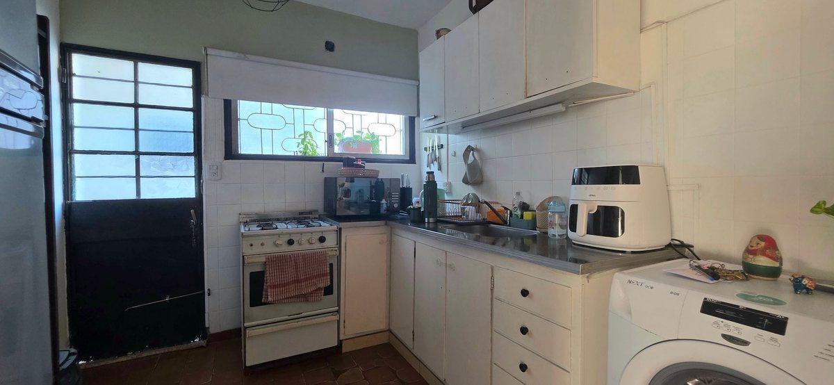 Foto de CASA 2 DORMITORIOS VENTA BANFIELD GARAGE FONDO, imagen 5