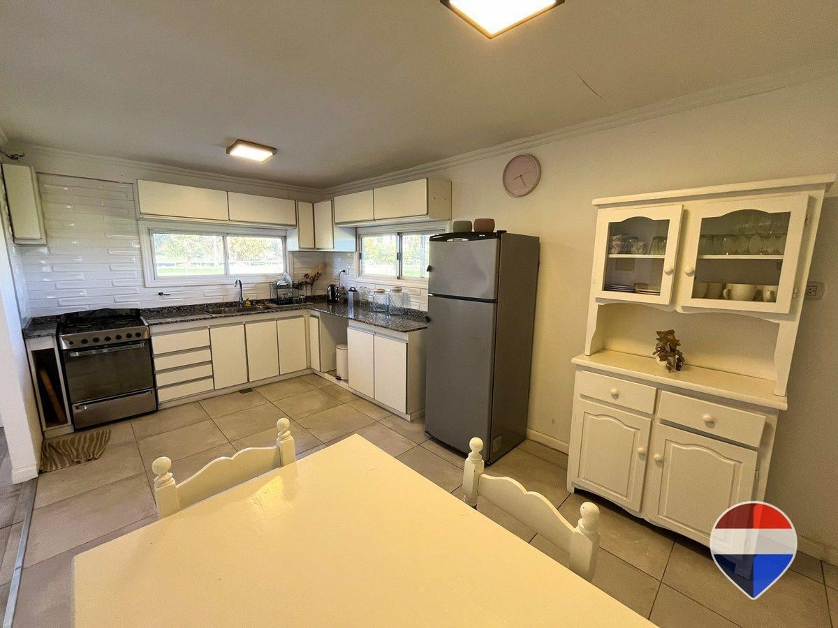 Foto de CASA 5 AMBIENTES VENTA CHACRAS DE LA TRINIDAD, imagen 4