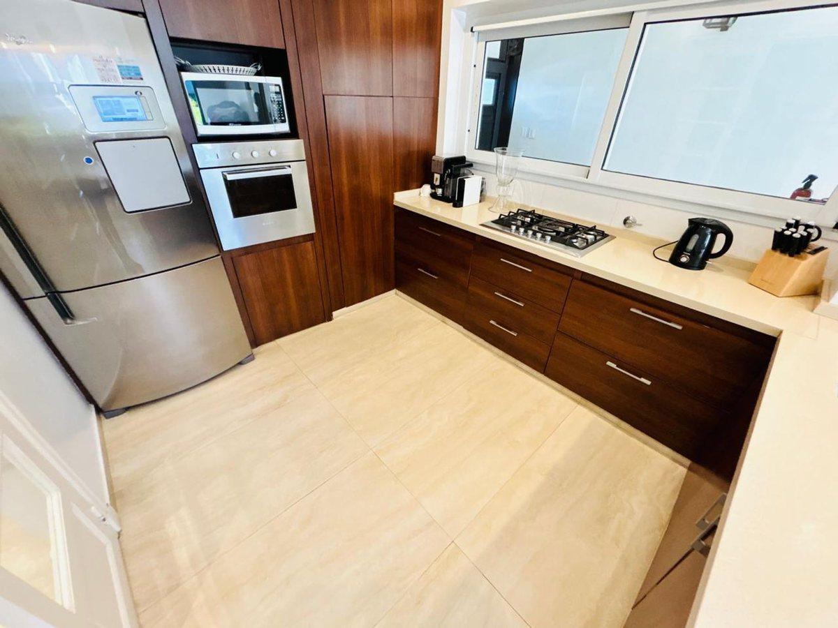 Foto de Casa 5 ambientes venta Remedios de Escalada, imagen 4