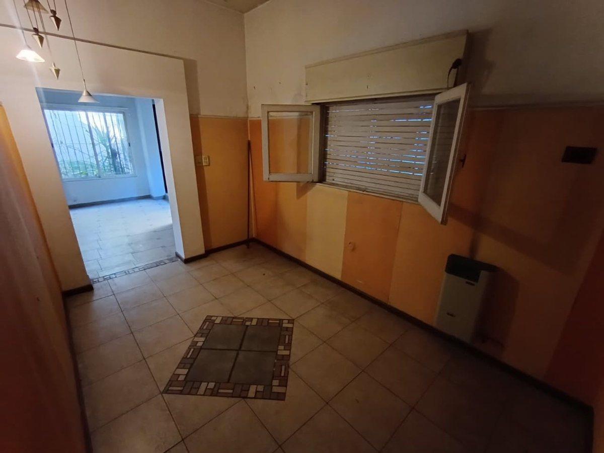 Foto de CASA 6 AMBIENTES EN VENTA LLAVALLOL, imagen 1