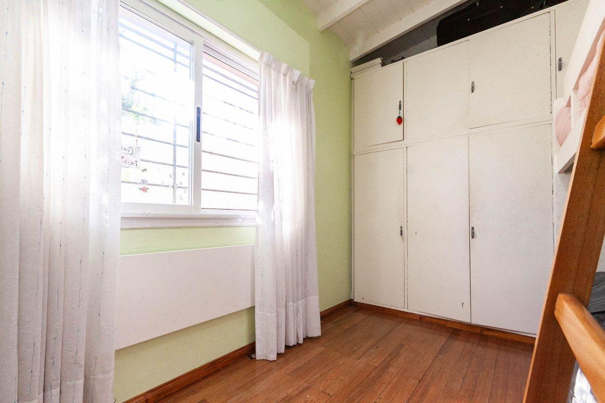 Foto de PH VENTA 4 ambientes Banfield con jardín, imagen 3