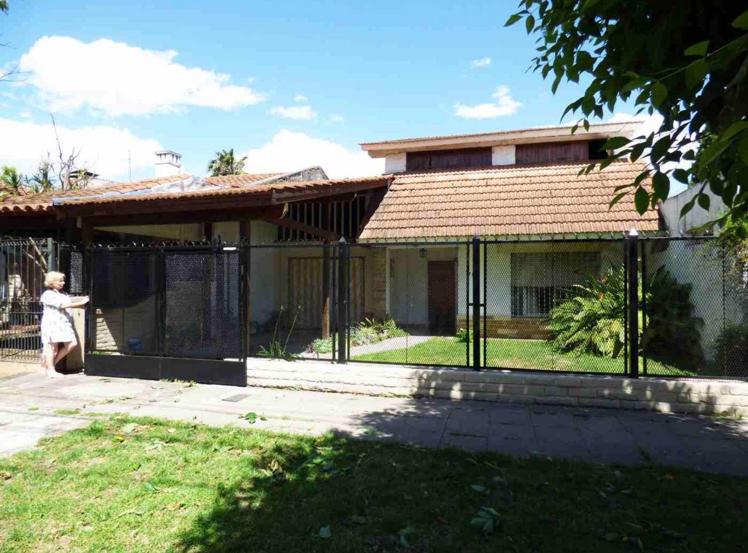 Foto de Casa 5 ambientes en venta Temperley amplio Jardín, imagen 5