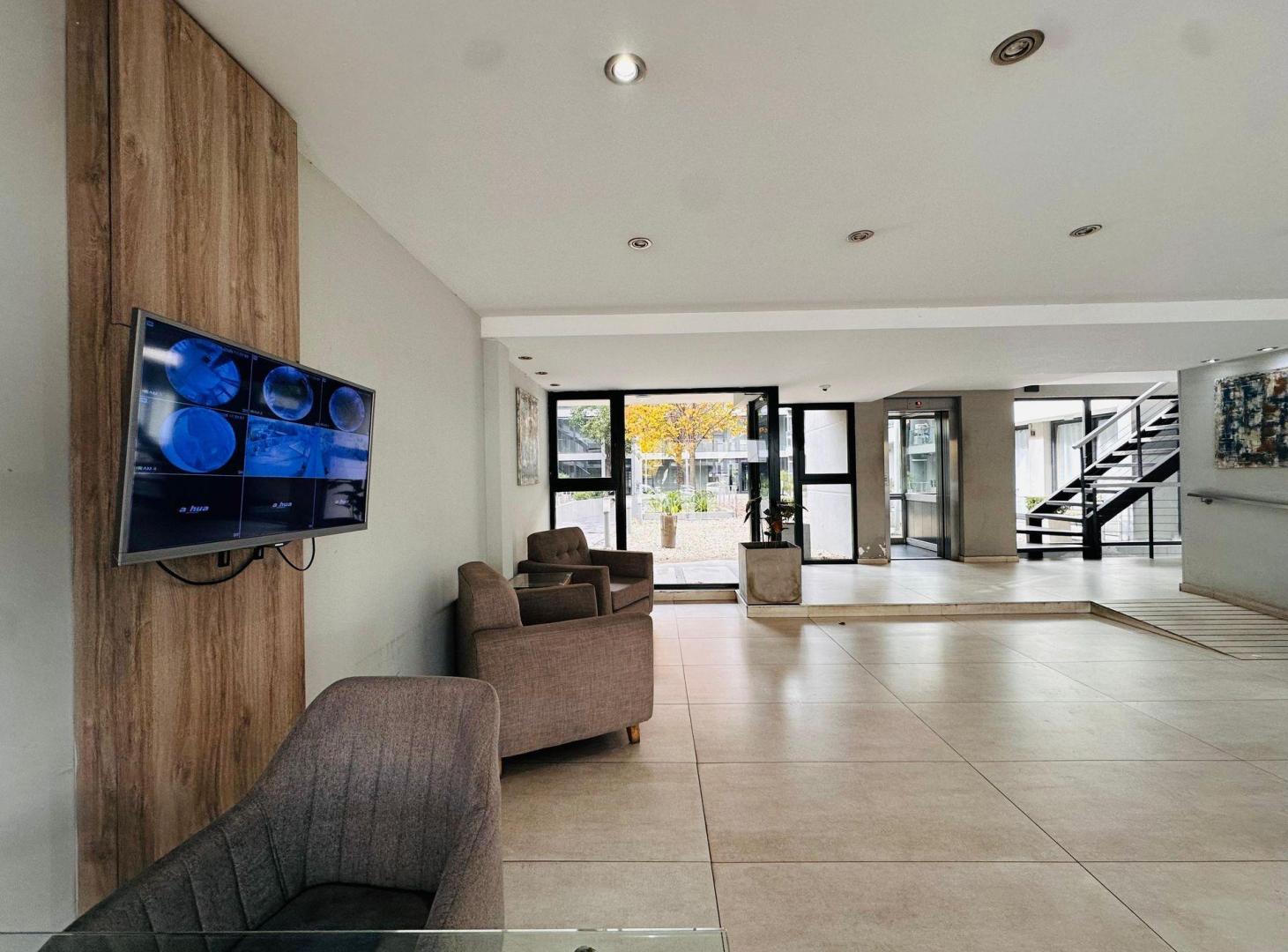 Foto de VENTA 2 AMBIENTES LOMAS DE ZAMORA COCHERAS BALCÓN, imagen 2