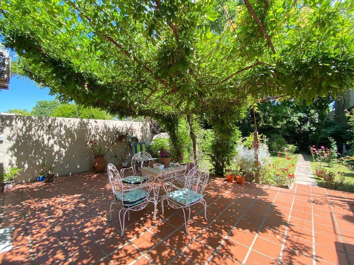 Foto de VENTA EN BLOCK CASA Y 2 DEPTOS TEMPERLEY ESTE!!!, imagen 1